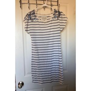 women’s striped shirt